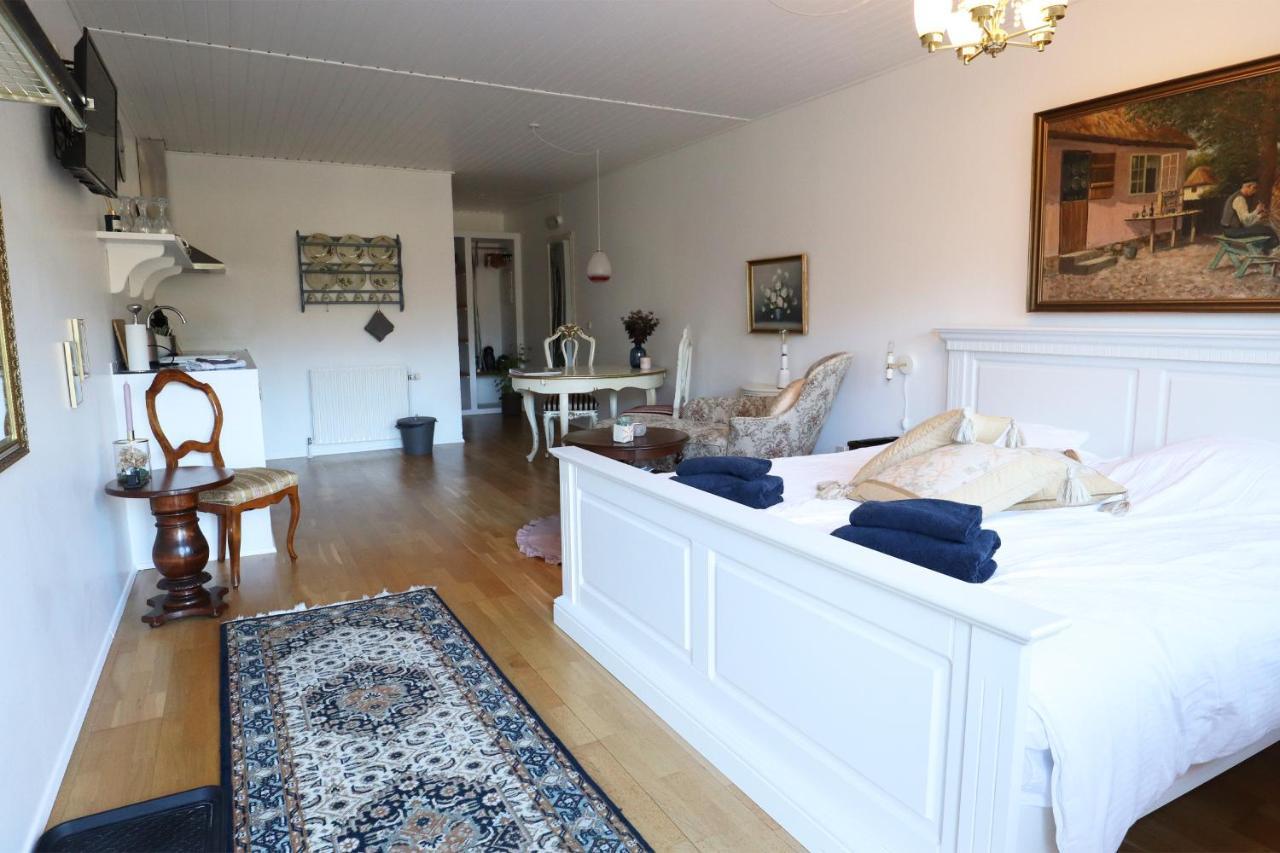 Schellerup Gard Apartment แฮร์นิง ภายนอก รูปภาพ